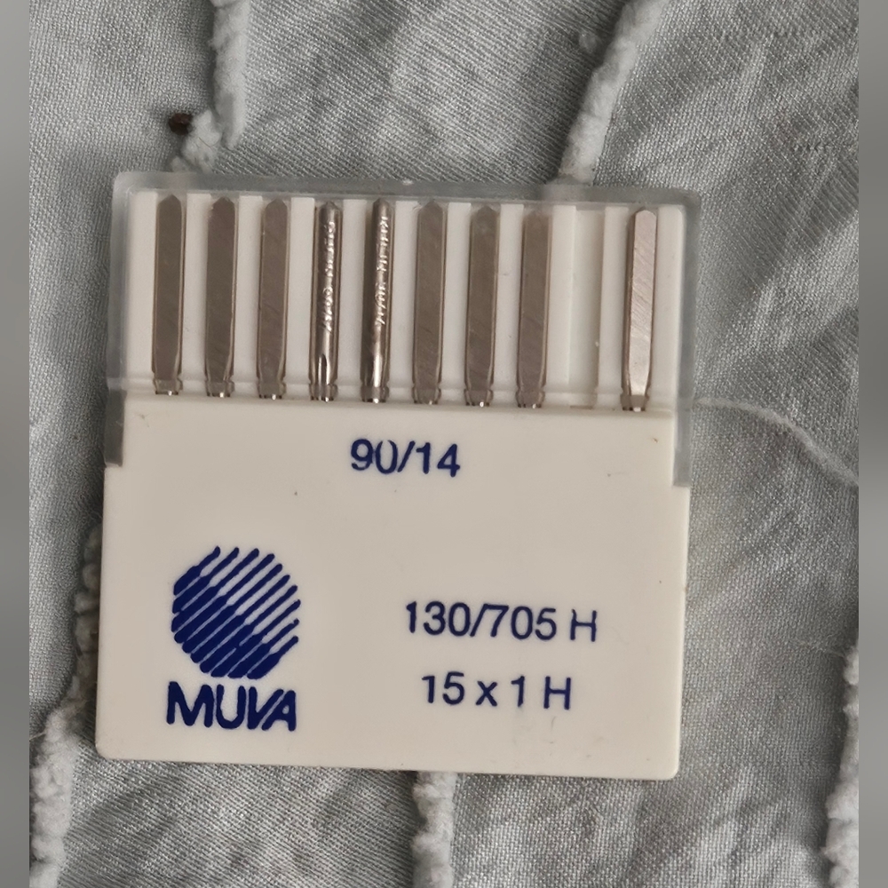 Sewing Machine Needles - Silver